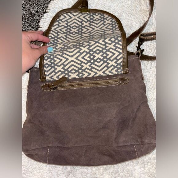 Purse   - Picture 4 of 5